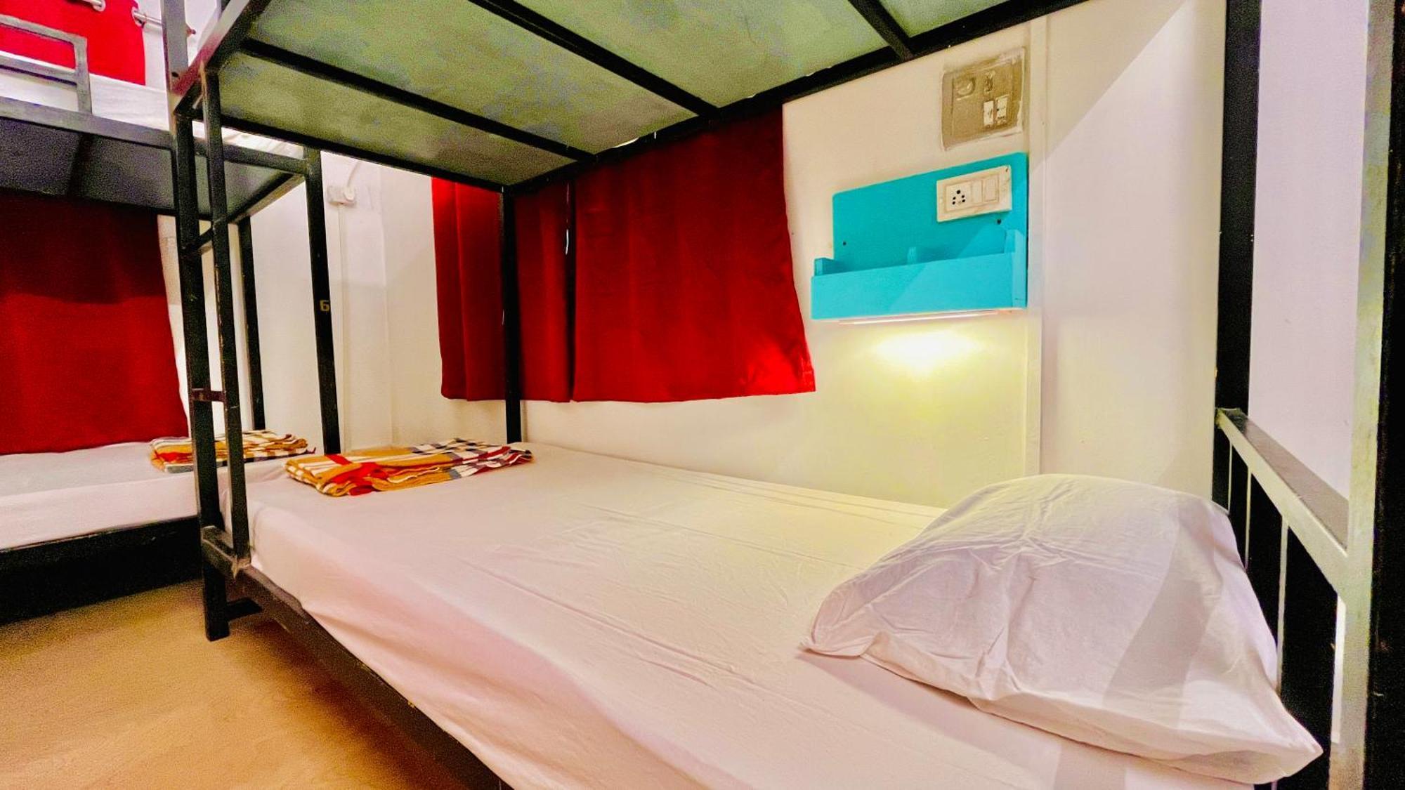 Mitra Hostel Arambol Quarto foto